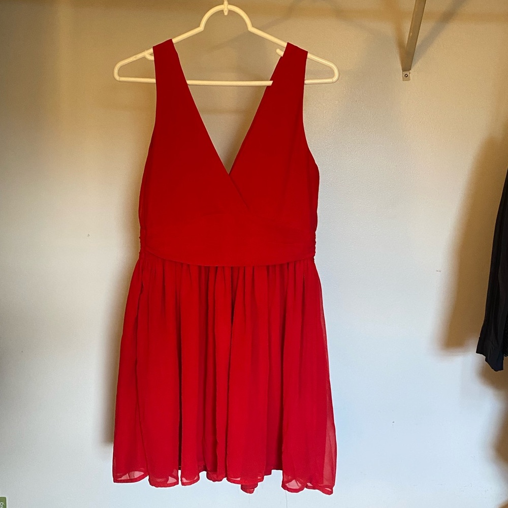Red chiffon dress - Size M - never worn